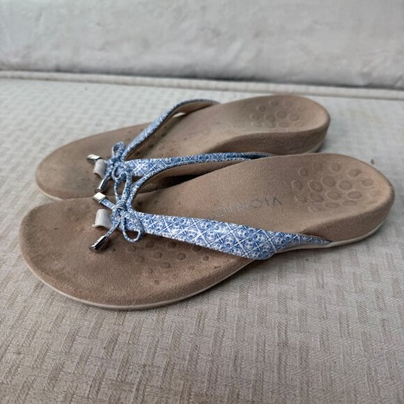 Vionic Bella Blue & White Patterned Women's Thong Sandals Size 7 slide-On - Picture 2 of 7